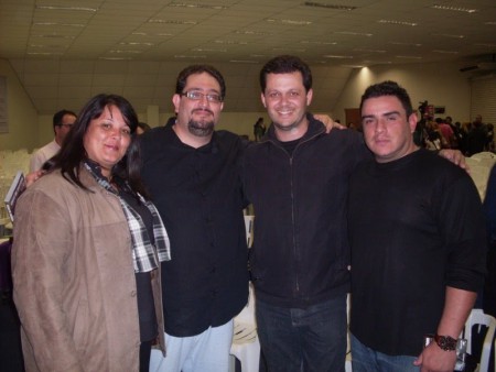 Nós com pastores que amamos e respeitamos: Pr. Luciano Subirá e Pr. Elioenai (em maio 2009, na Comunidade Alcance - Curitiba).jpg